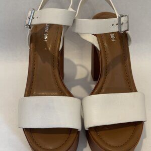 Gianni Bini Palmera platform sandals